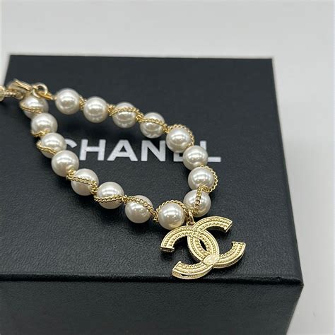 chanel double strand pearl bracelet|chanel pearl bracelet price.